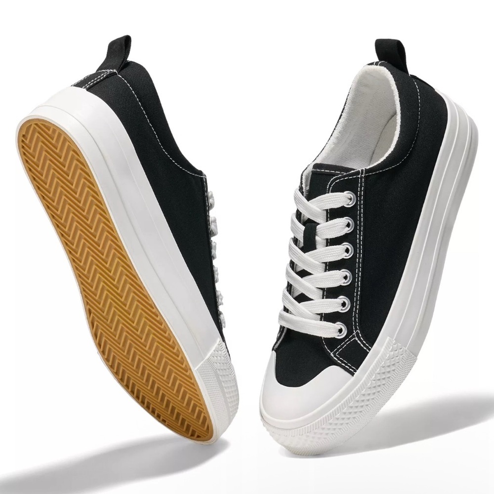 HEEZ Women Low Top Canvas Shoes Lace Up Platform Casual Walking Tennis Sneakers